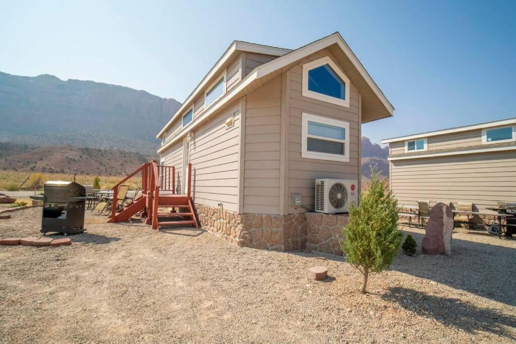 Вилла Redrock Moab Tiny House W Large Loft Site 8 Экстерьер фото