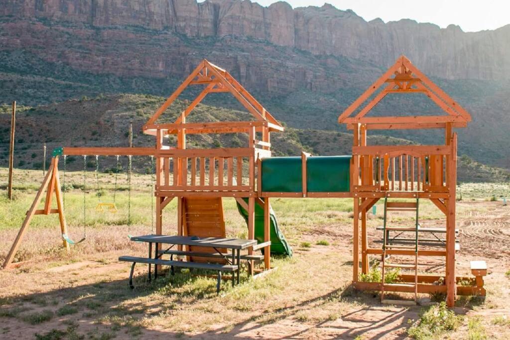 Вилла Redrock Moab Tiny House W Large Loft Site 8 Экстерьер фото