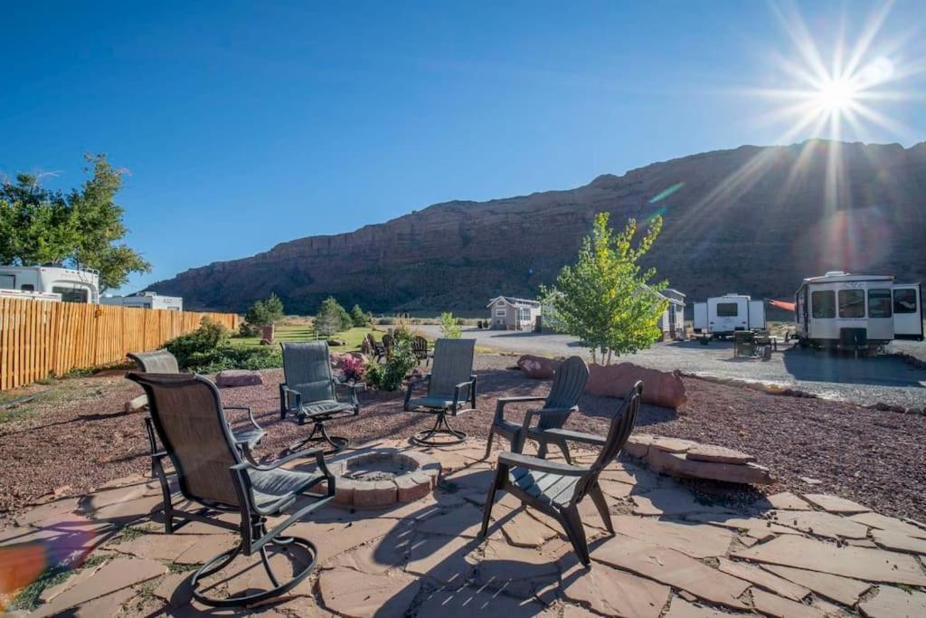 Вилла Redrock Moab Tiny House W Large Loft Site 8 Экстерьер фото